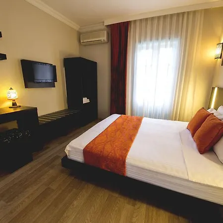 Otel Thetis 4*