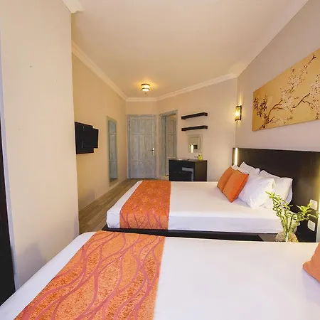 Otel Thetis 4*