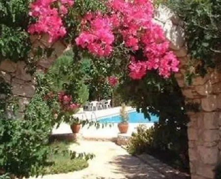 Thetis Hotel